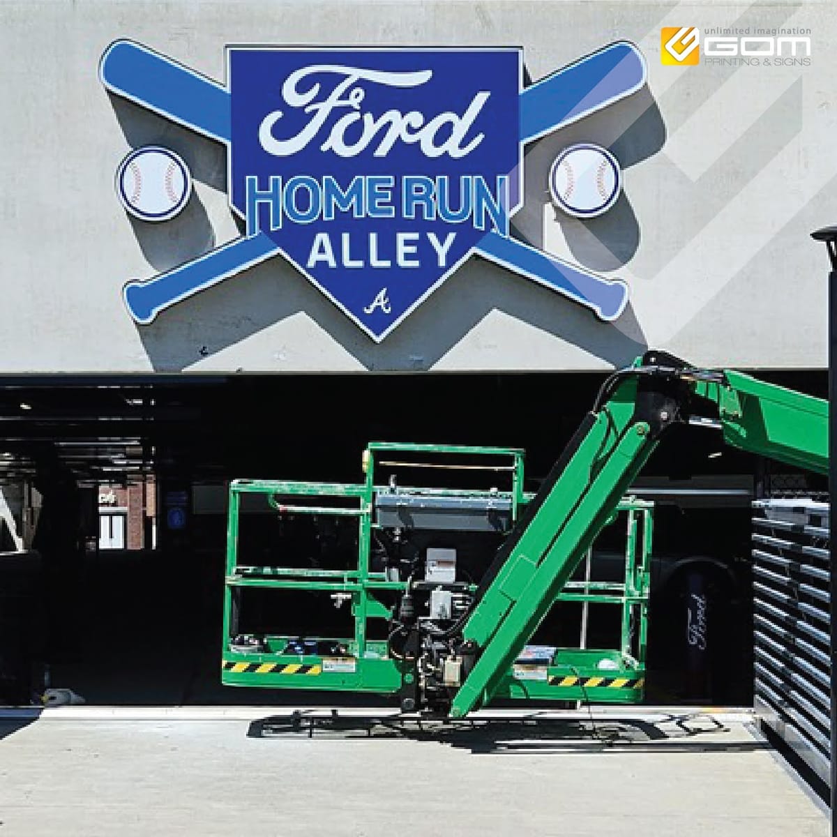 What to Expect During a Professional Sign Installation